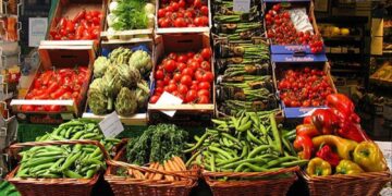 أسعار الخضروات والفاكهة في الأسواق المصرية اليوم الاثنين 1 ديسمبر 2025