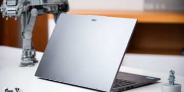 Swift 16 الجديد من إيسر أداء قوي مع شاشة OLED رائعة