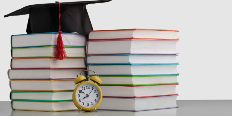 عمل بحوث جامعية في الإمارات