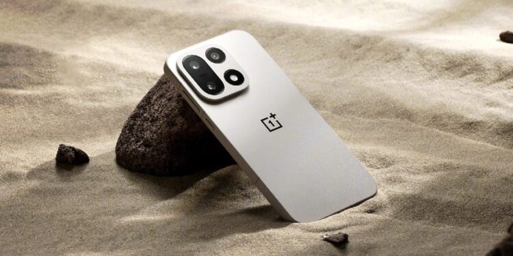 سعر ومواصفات هاتف OnePlus 12 أداء رائد بسعر منافس