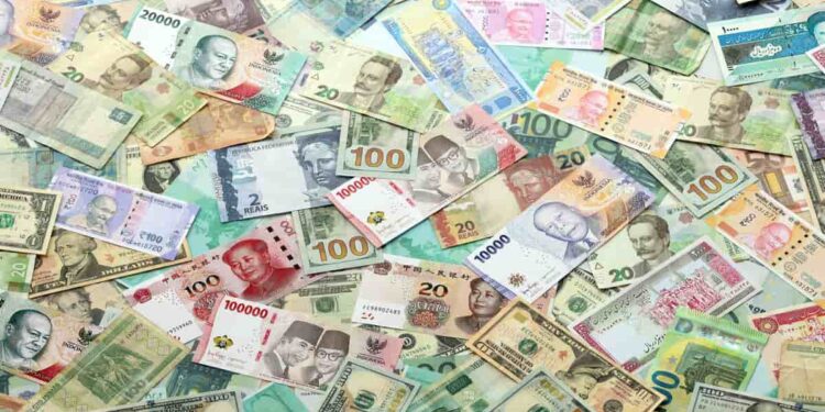 أسعار العملات اليوم في مصر الثلاثاء.. استقرار الدولار وتباين أداء العملات الأجنبية والعربية 1 أسعار العملات اليوم في مصر الثلاثاء.. استقرار الدولار وتباين أداء العملات الأجنبية والعربية